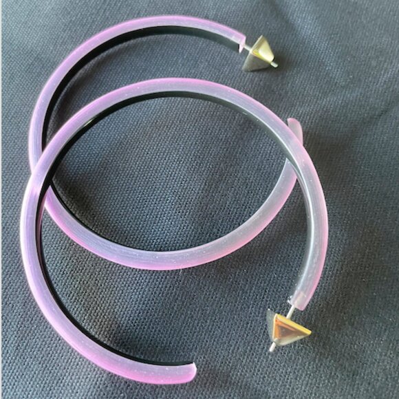 Alexis Bittar | Large Skinny Lucite Hoop Earring (Peony) - Picture 4 of 8